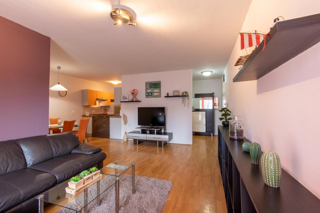 Ferienwohnung Flexible SelfCheckIns 31 - Zagreb - Garage - Loggia - New Exterior foto